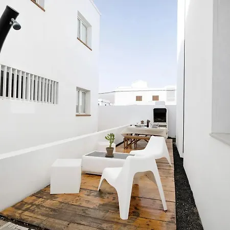 Casa Anclada En *