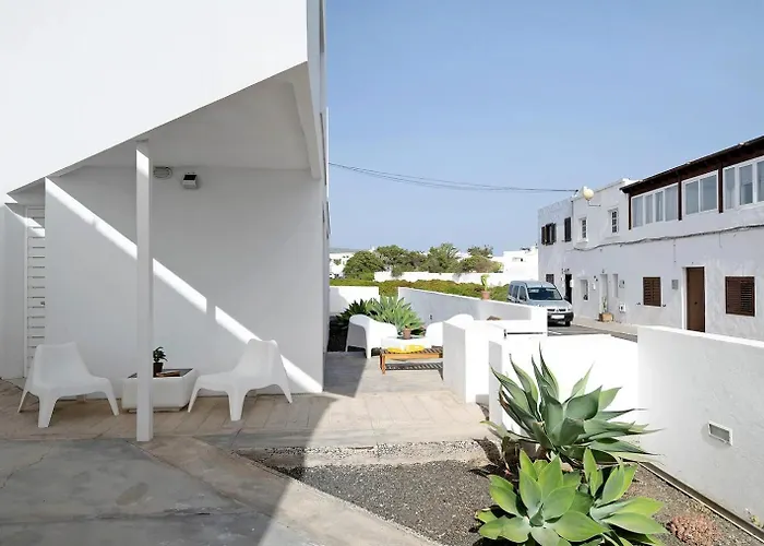 Casa Anclada En Apartamento Arrieta (Lanzarote)